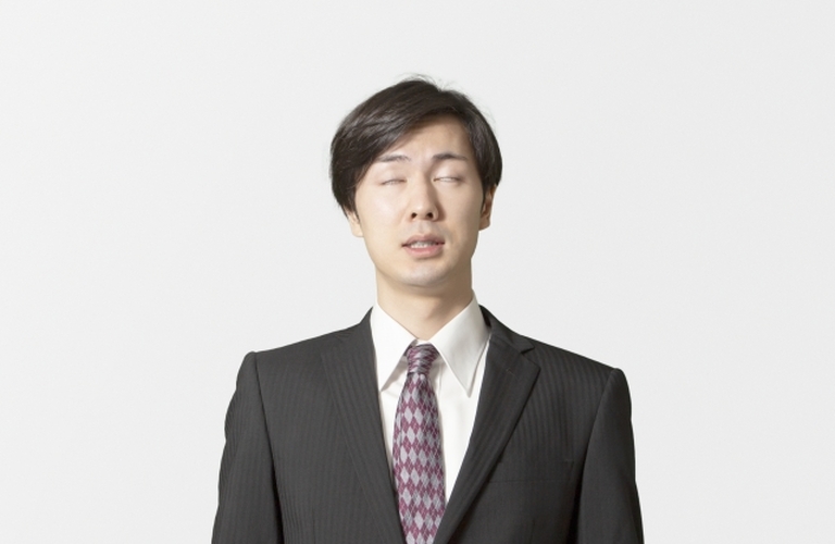 まぶたがぴくぴくするのはストレスの危険信号！/池袋で慢性痛を改善するならreborn鍼灸整骨院