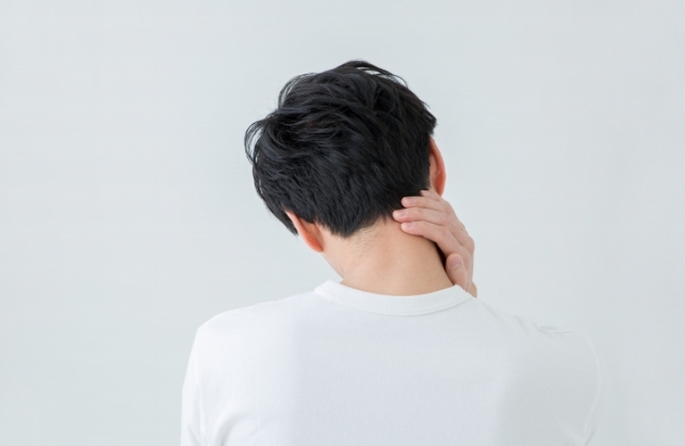【池袋　整骨院】首を回すと痛みがひどくなる原因とは？